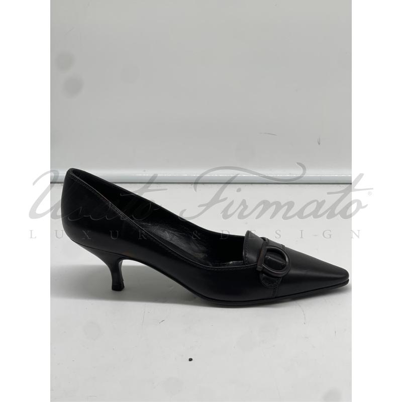 SCARPE DONNA SALVATORE FERRAGAMO NERO PUNTA TG 6 | Mercatino dell'Usato Roma parioli 1