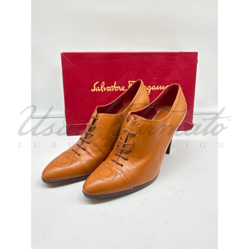 SCARPE DONNA SALVATORE FERRAGAMO PELLE MARRONE TG 40 | Mercatino dell'Usato Roma parioli 2