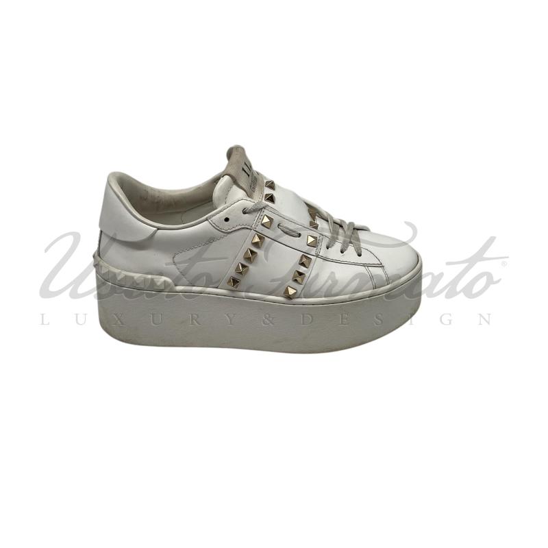 SCARPE DONNA VALENTINO GARAVANI BIANCHE ROCKSTUD TG. 37.5 | Mercatino dell'Usato Roma parioli 1