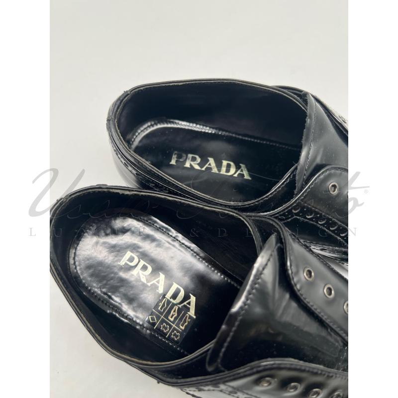 SCARPE UOMO STRINGATE PRADA PELLE NERO TG 8 | Mercatino dell'Usato Roma parioli 4