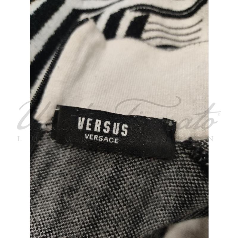 SMANICATO DONNA VERSUS BIANCO NERO TG. 44 | Mercatino dell'Usato Roma parioli 4