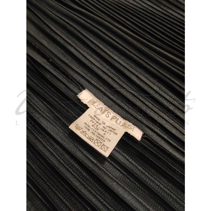 SPOLVERINO DONNA ISSEY MIYACHE PLEATS PKEASE NERA  | Mercatino dell'Usato Roma parioli 4