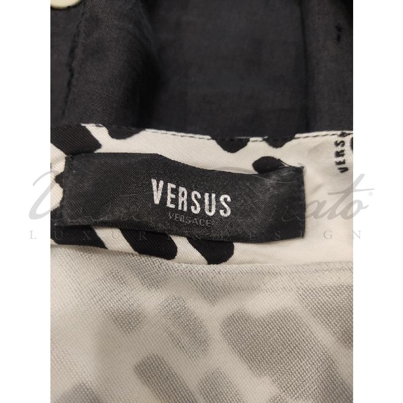 VESTITO DONNA VERSUS BIANCO NERO TG 46 | Mercatino dell'Usato Roma parioli 4