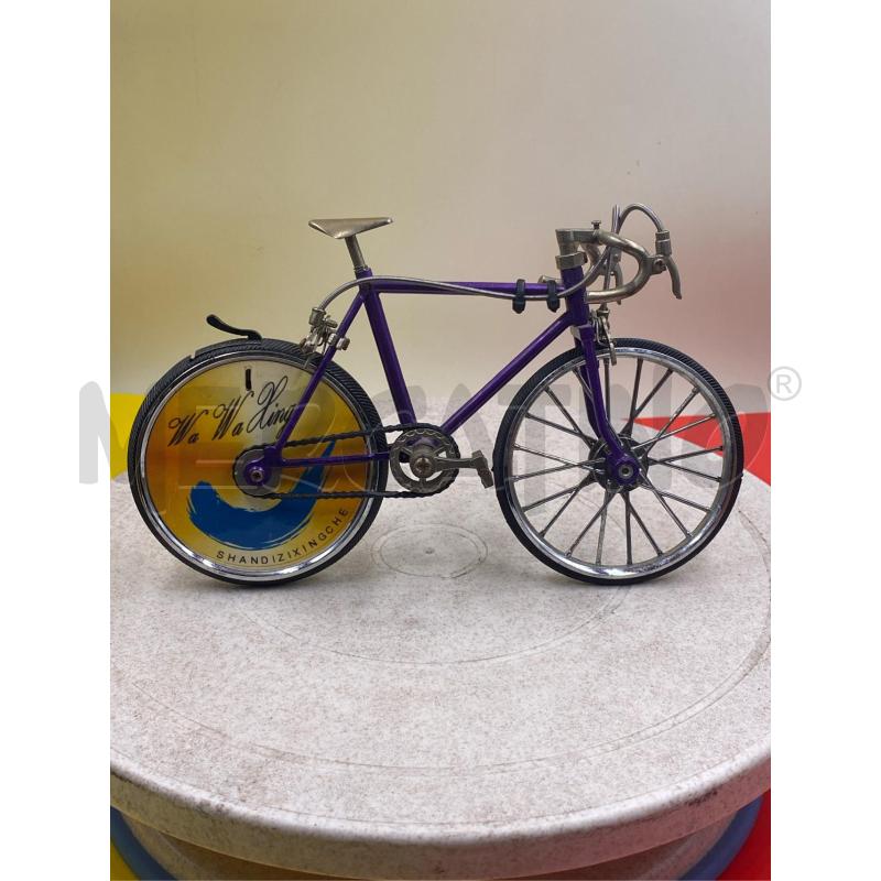 ACCENDINO DA COLLEZIONE BICI DA CORSA VIOLA | Mercatino dell'Usato Roma casalotti 1