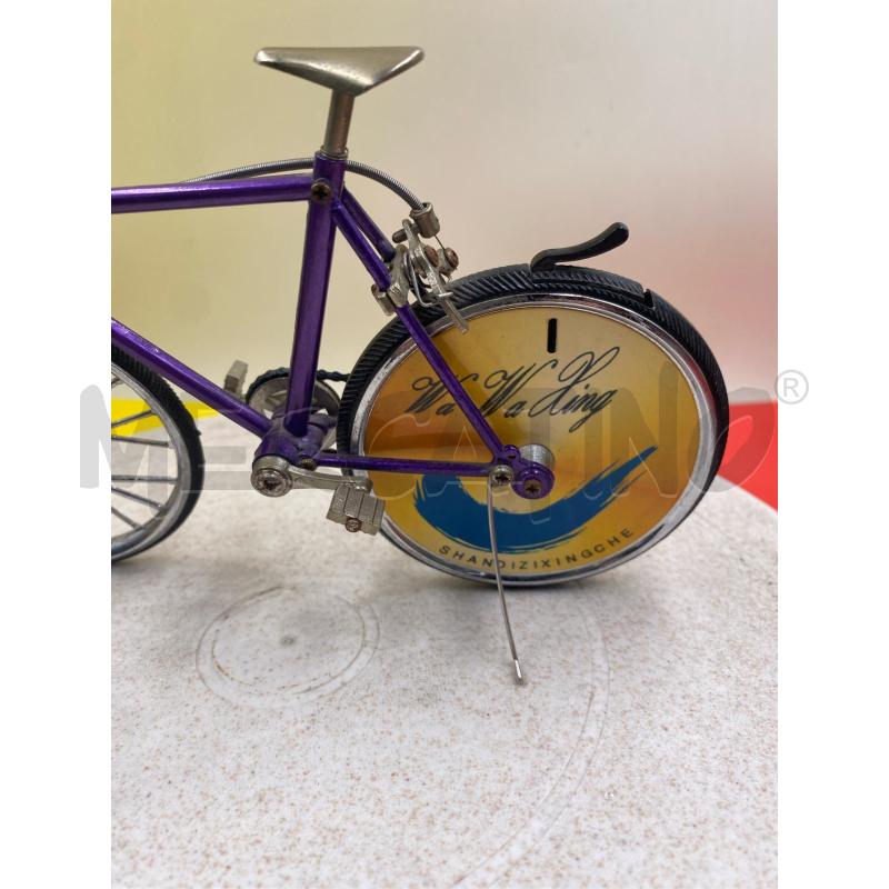 ACCENDINO DA COLLEZIONE BICI DA CORSA VIOLA | Mercatino dell'Usato Roma casalotti 4