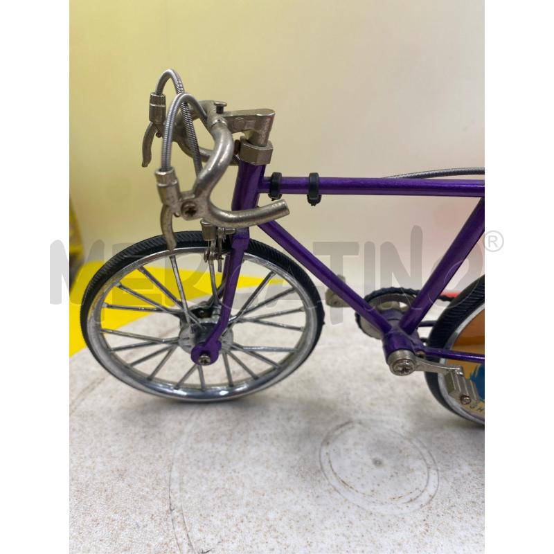 ACCENDINO DA COLLEZIONE BICI DA CORSA VIOLA | Mercatino dell'Usato Roma casalotti 5