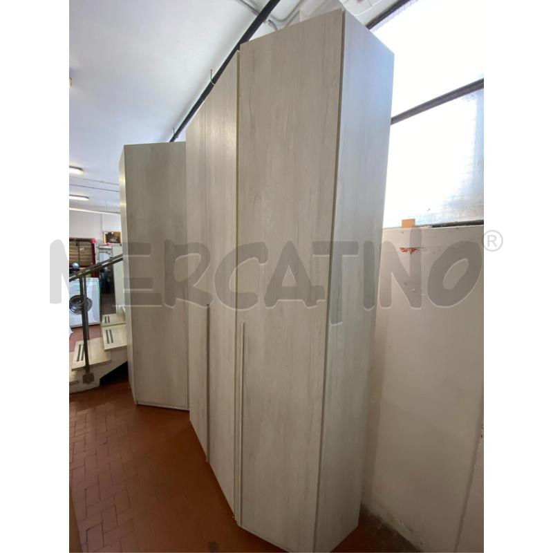 ARMADIO CABINA CHIARO CM.240X255 H ANGOLO CM.105X105X110 | Mercatino dell'Usato Roma casalotti 1