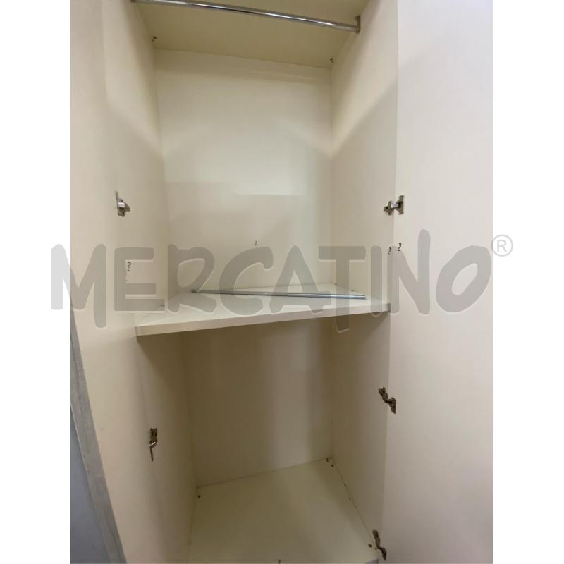 ARMADIO CABINA CHIARO CM.240X255 H ANGOLO CM.105X105X110 | Mercatino dell'Usato Roma casalotti 4