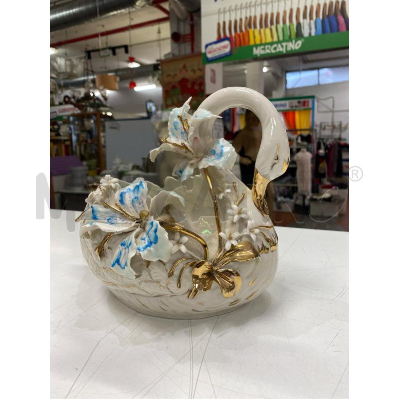 CENTROTAVOLA CIGNO CAPODIMONTE | Mercatino dell'Usato Roma casalotti 2