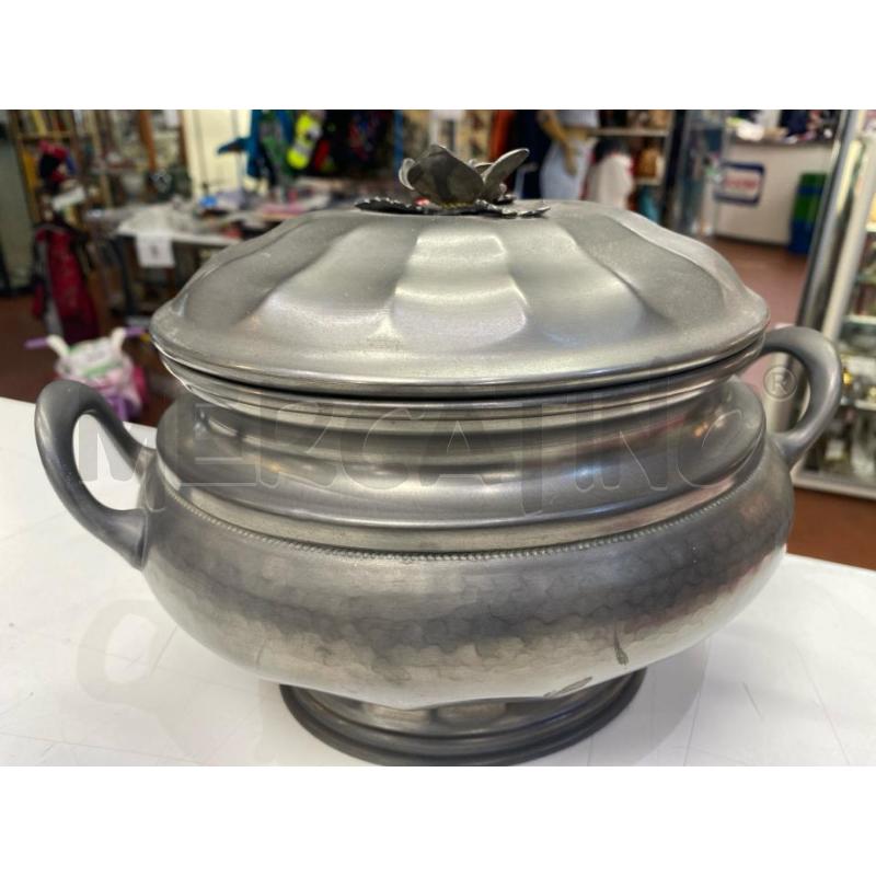 CENTROTAVOLA VINTAGE IN PELTRO RILIEVO ROSA SU TAPPO  | Mercatino dell'Usato Roma casalotti 2
