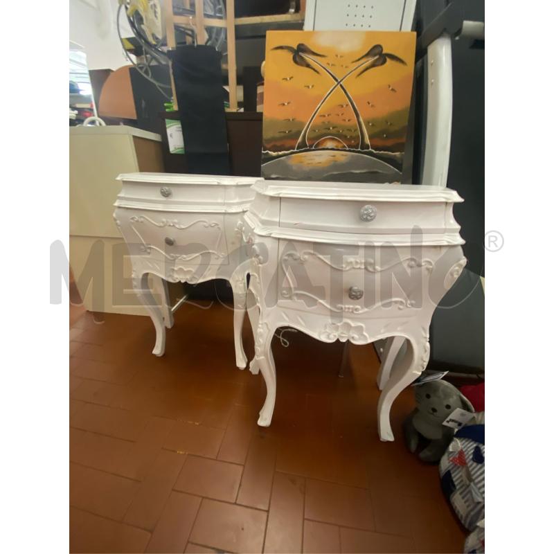 COPPIA COMODINI BIANCHI CM. 45X25X65 H | Mercatino dell'Usato Roma casalotti 1