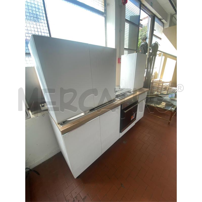 CUCINA BIANCA SOLO FORNO CM. 200X60 | Mercatino dell'Usato Roma casalotti 4