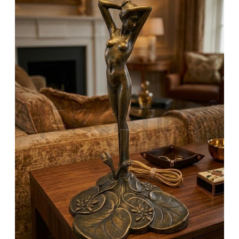 LAMPADA BRONZO CON DONNA  | Mercatino dell'Usato Roma casalotti 3