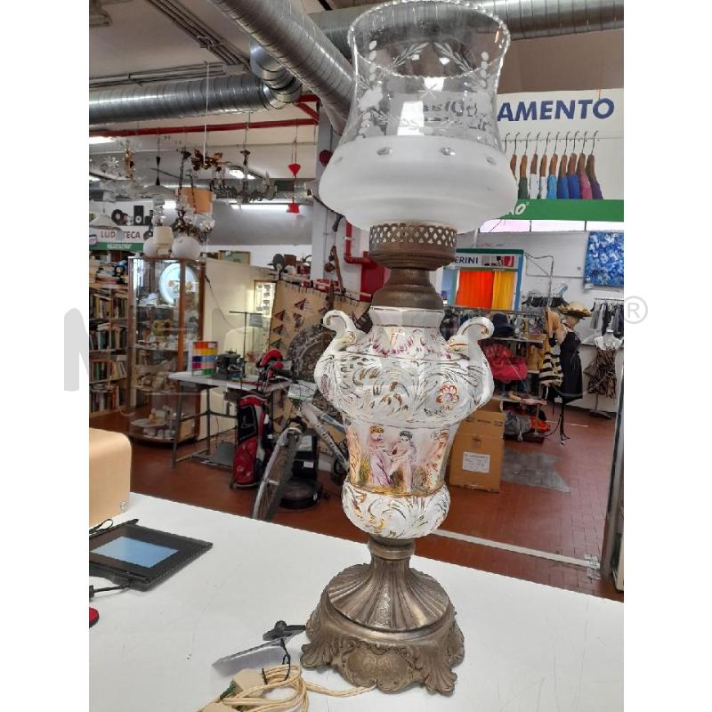 LAMPADA IN PELTRO CON CERAMICA  | Mercatino dell'Usato Roma casalotti 3