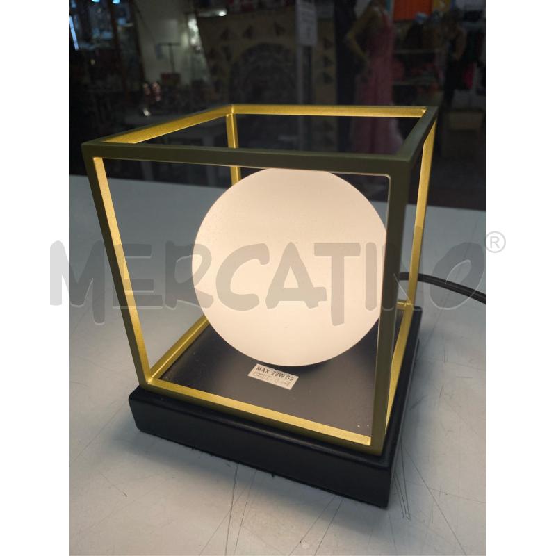 LAMPADA PICCOLINA QUADRATA DORATA PALLINA  | Mercatino dell'Usato Roma casalotti 2