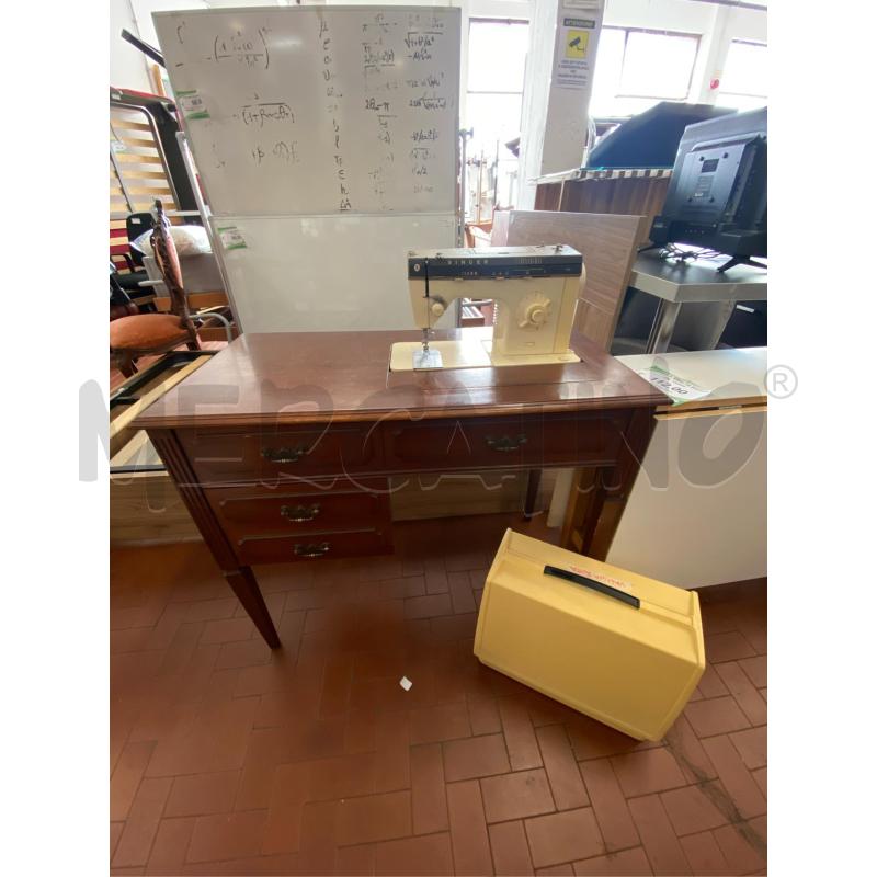 MOBILETTO CON SINGER CM. 93X49X77 H | Mercatino dell'Usato Roma casalotti 1