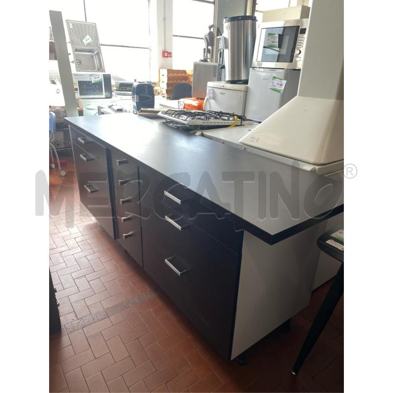 MOBILE CON CASSETTIERA DA CUCINA NERO CM.240X65X90 H | Mercatino dell'Usato Roma casalotti 1