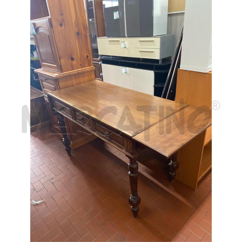 SCRIVANIA CON ALUCCE IN LEGNO CM. 125X64+25+25 | Mercatino dell'Usato Roma casalotti 2