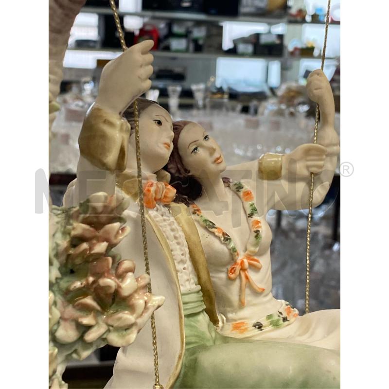 SCULTURA FIDANZATI SU ALTALENA  | Mercatino dell'Usato Roma casalotti 3