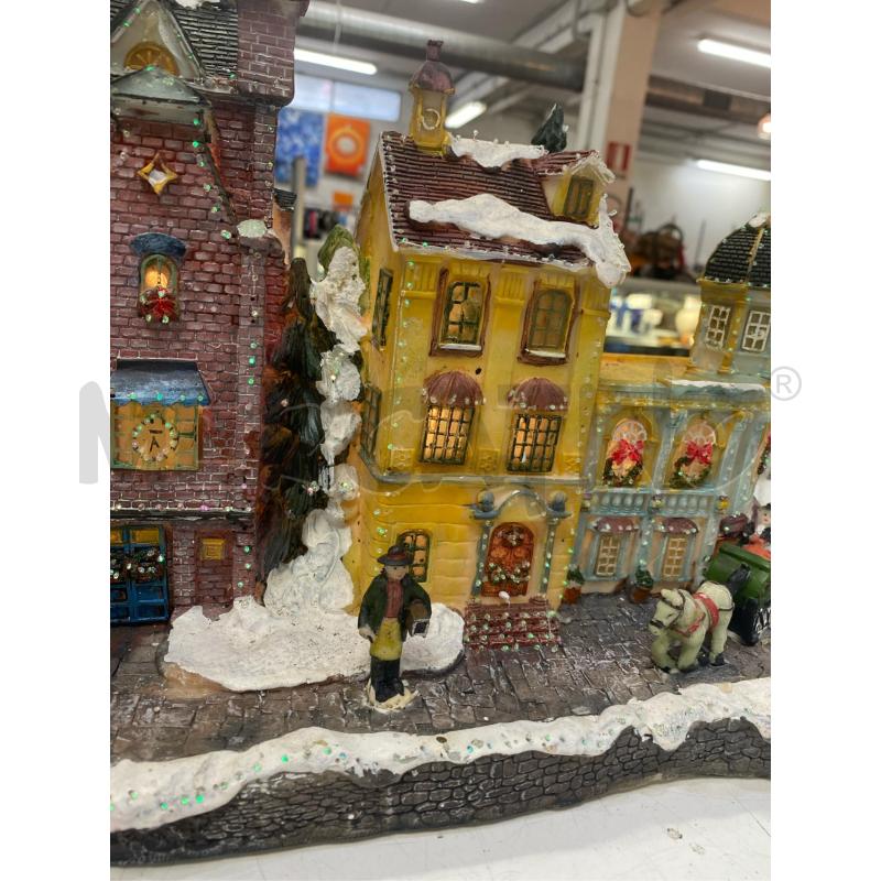 STATUETTA VILLAGGIO DI NATALE GRANDE ELETTRONICO  | Mercatino dell'Usato Roma casalotti 4