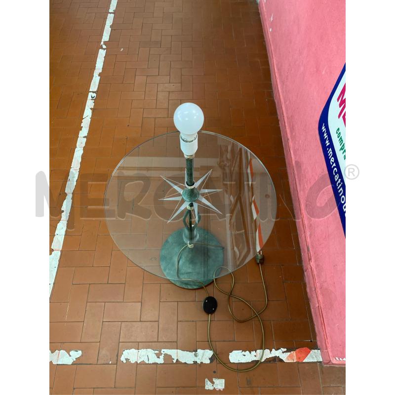 TAVOLINO CON LAMPADA TONDO VETRO  | Mercatino dell'Usato Roma casalotti 2