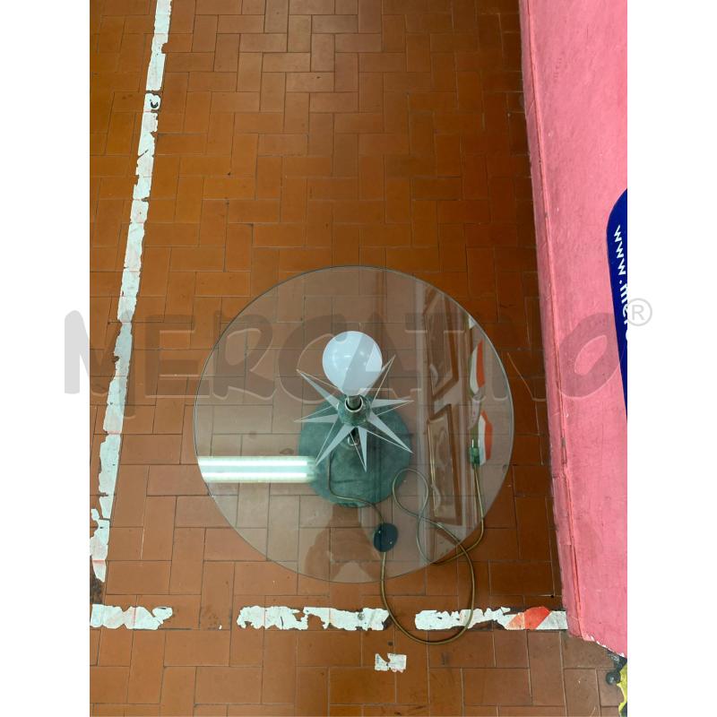 TAVOLINO CON LAMPADA TONDO VETRO  | Mercatino dell'Usato Roma casalotti 3