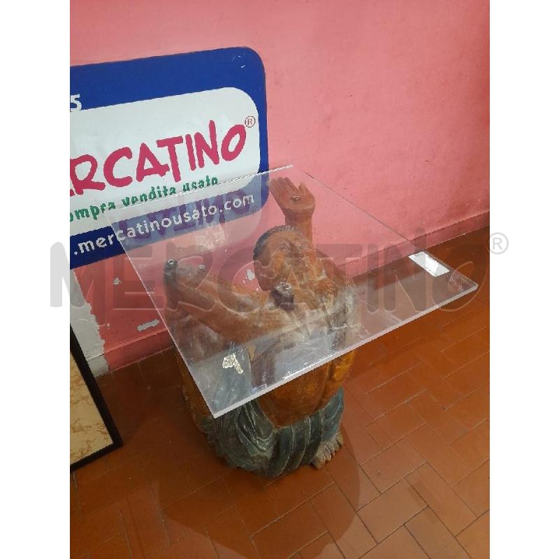 TAVOLO CON BASE LEGNO INDIANO SCULTURA | Mercatino dell'Usato Roma casalotti 2