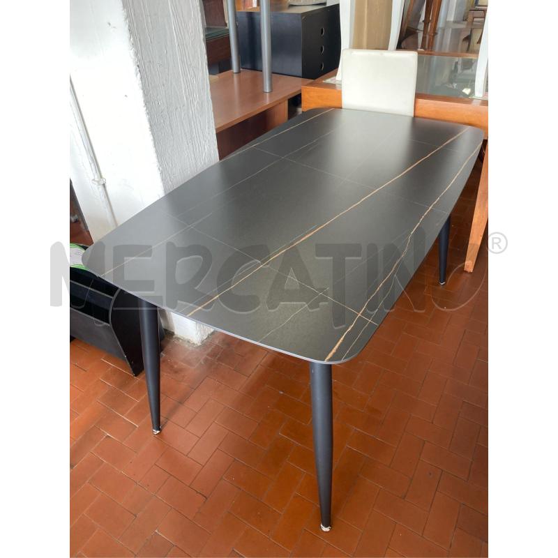 TAVOLO RETTANG. STONDATO EFFETTO MARMO CM 140X80 | Mercatino dell'Usato Roma casalotti 1