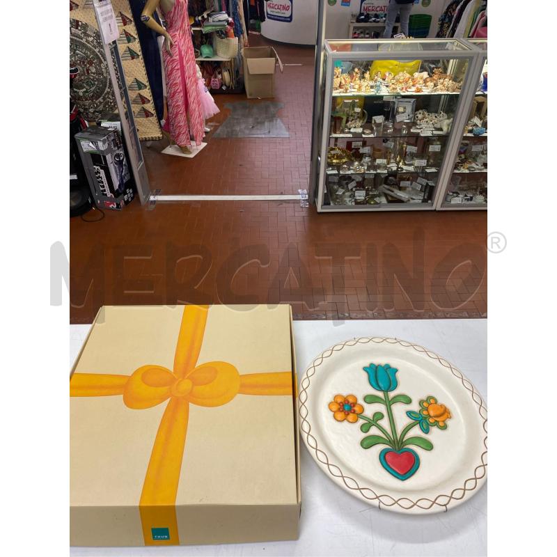 THUN CENTROTAVOLA  FIORI CELESTE CON CUORE DIAM .CM.40 | Mercatino dell'Usato Roma casalotti 1