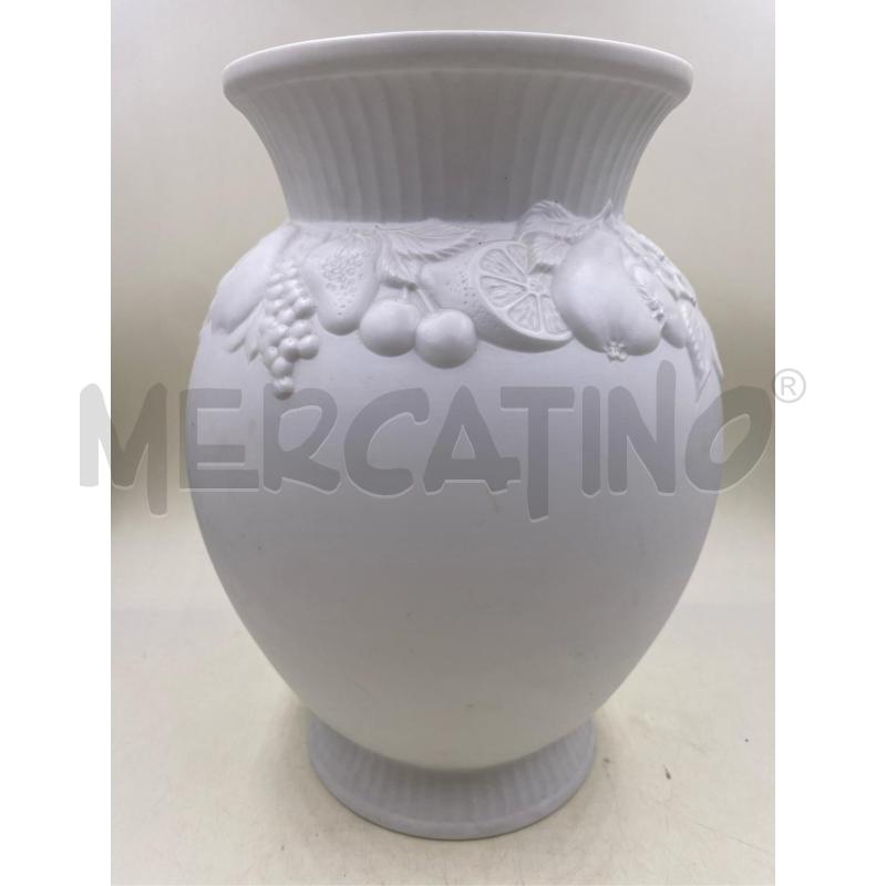 VASO BAVARIA BIANCO LAVORATO RILIEVO FRUTTA  | Mercatino dell'Usato Roma casalotti 1