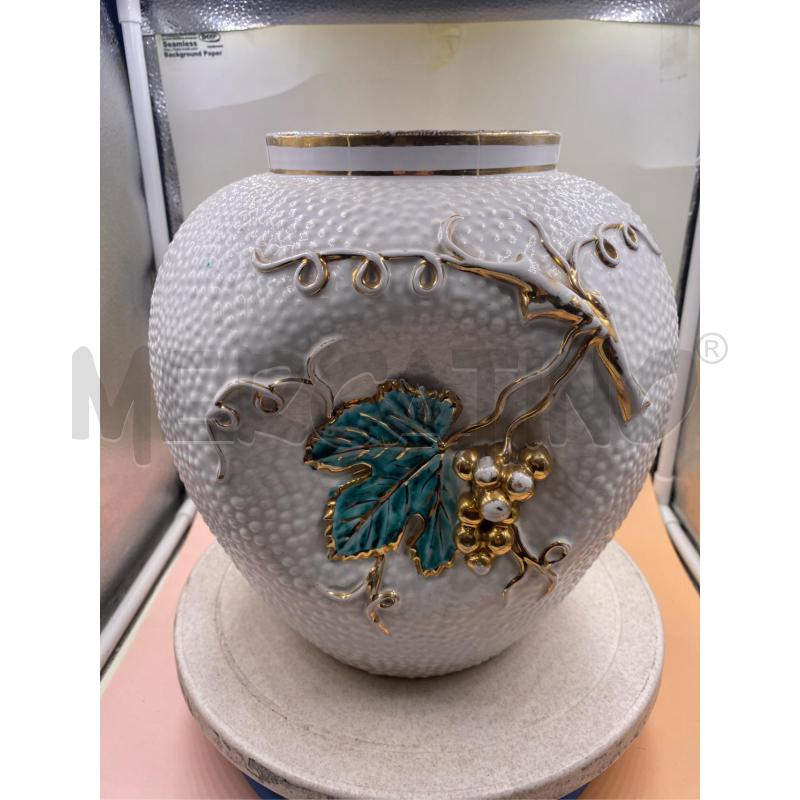 VASO IN CERAM. DERUTA BIANCO CON UVA | Mercatino dell'Usato Roma casalotti 1