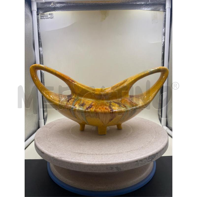 VASO SCULTOREO LAVORATO GIALLO OVALE DUE MANICI  | Mercatino dell'Usato Roma casalotti 1