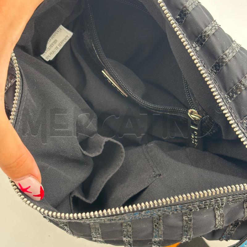 BORSA D TOSCA BLU NERA DETTAGLI GIALLI ROSSI VERDI | Mercatino dell'Usato Roma torrevecchia 4