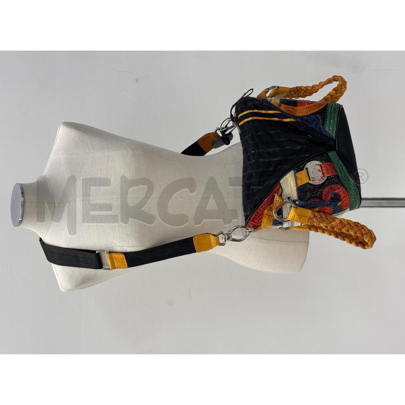 BORSA D TOSCA BLU NERA DETTAGLI GIALLI ROSSI VERDI | Mercatino dell'Usato Roma torrevecchia 5