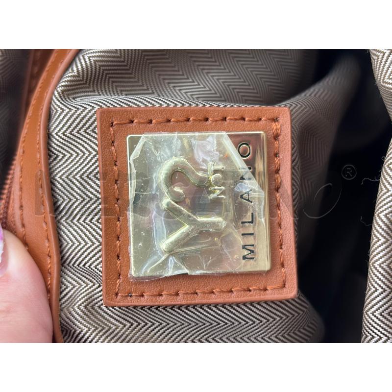 BORSA D Y? NOT MILANO ROMA  | Mercatino dell'Usato Roma torrevecchia 5