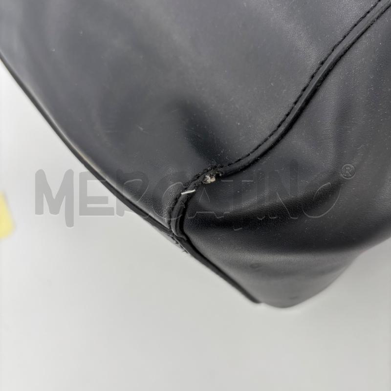 BORSA LOVE MOSCHINO NERA CUORE DORATO | Mercatino dell'Usato Roma torrevecchia 3