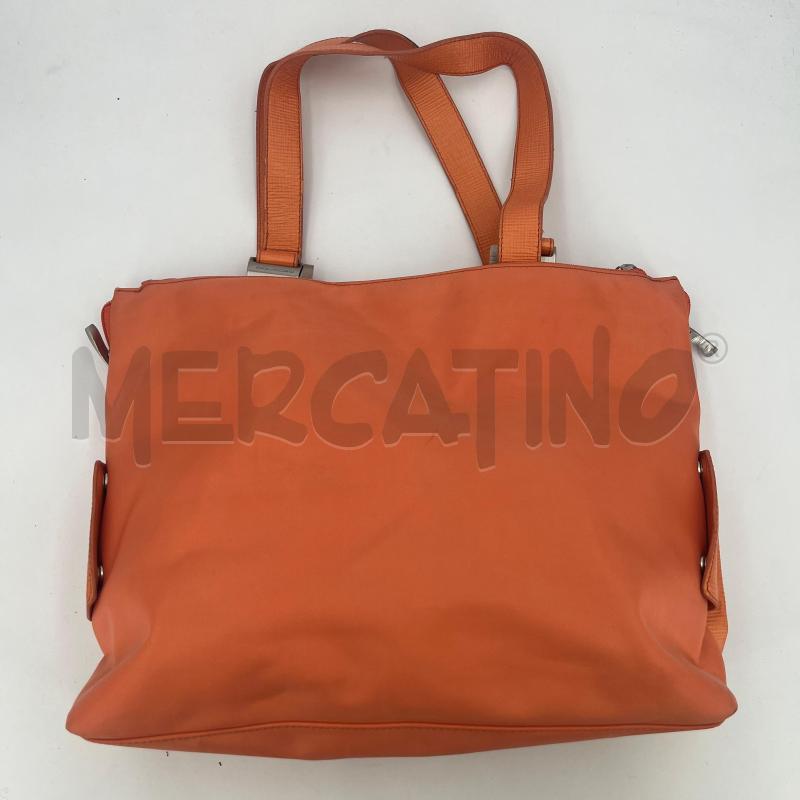 BORSA PIQUADRO ARANCIONE ZIP LATERALI | Mercatino dell'Usato Roma torrevecchia 2