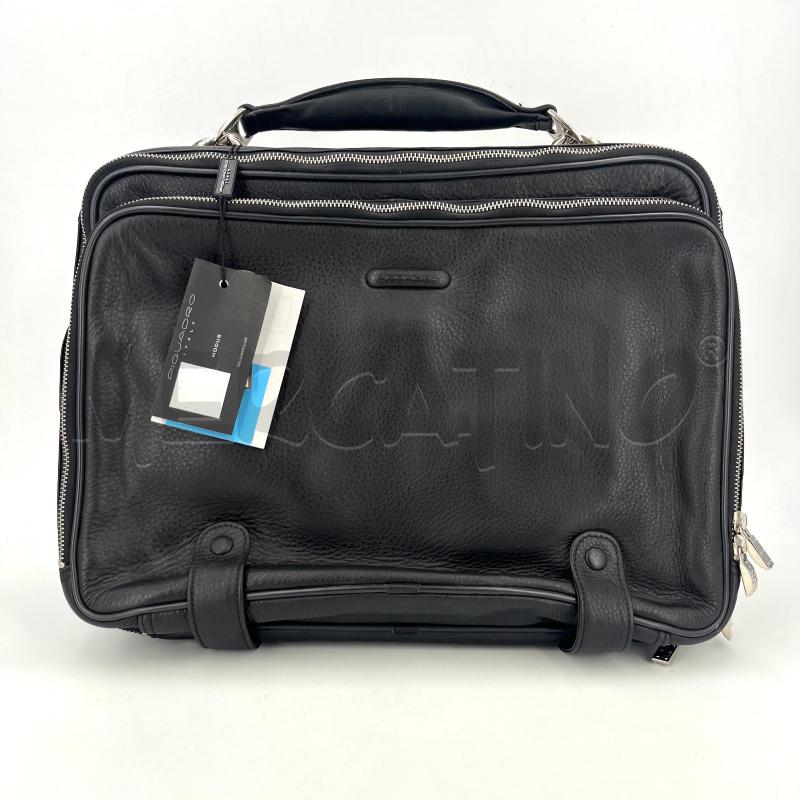 BORSA PIQUADRO PELLE NERA ZIP | Mercatino dell'Usato Roma torrevecchia 1