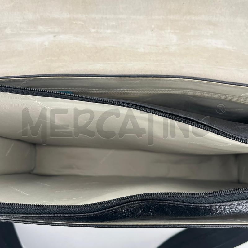 BORSA U VENTIQUATTRORE PIQUADRO NERA GRANDE | Mercatino dell'Usato Roma torrevecchia 2