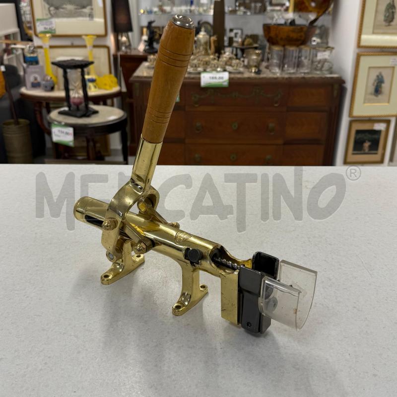 CAVATAPPI DA PARETE BOJ MET DORATO | Mercatino dell'Usato Roma torrevecchia 1