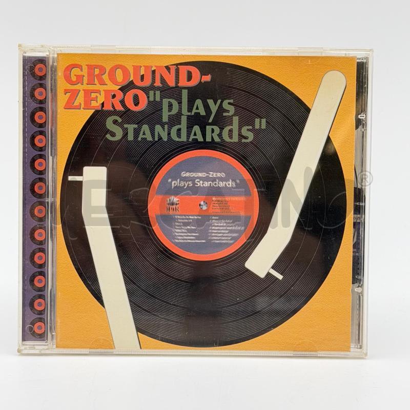 CD MUSICALE PLAYS STANDARDS | Mercatino dell'Usato Roma torrevecchia 1