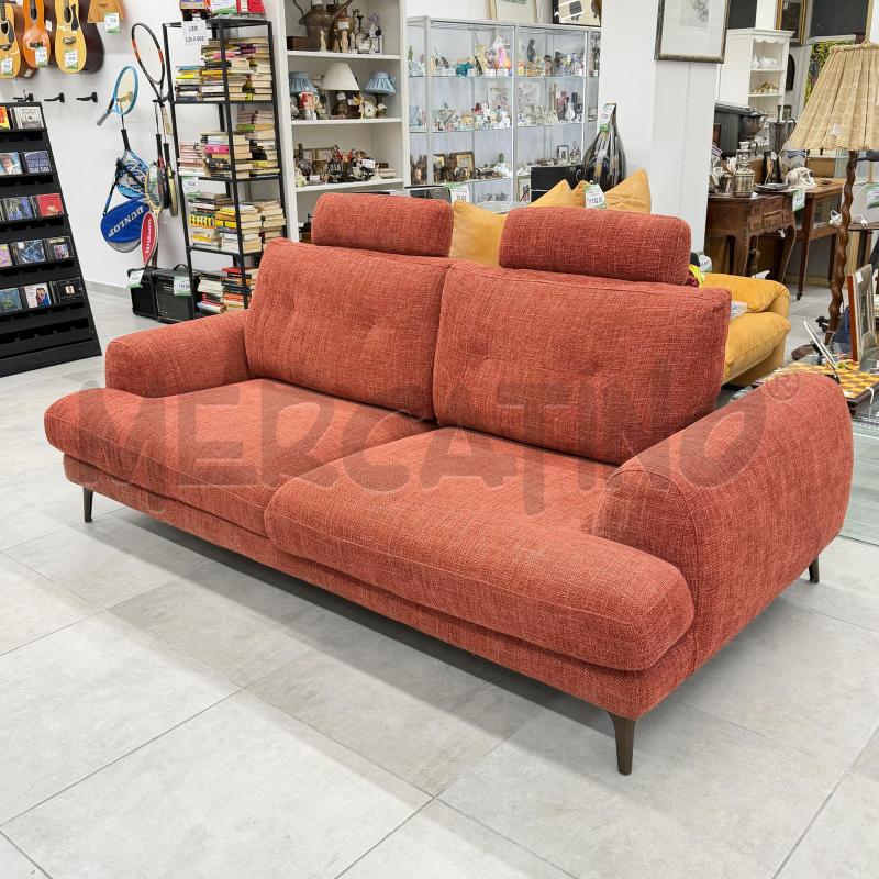 DIVANO POLTRONE SOFA COLOR RUGGINE  | Mercatino dell'Usato Roma torrevecchia 2