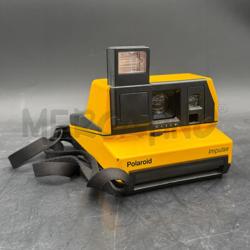 MACCHINA FOTOGRAFICA POLAROID 600 GIALLA | Mercatino dell'Usato Roma torrevecchia 1