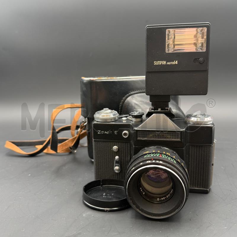 MACCHINETTA FOTOGRAFICA ZENIT E MADE IN USSR | Mercatino dell'Usato Roma torrevecchia 1