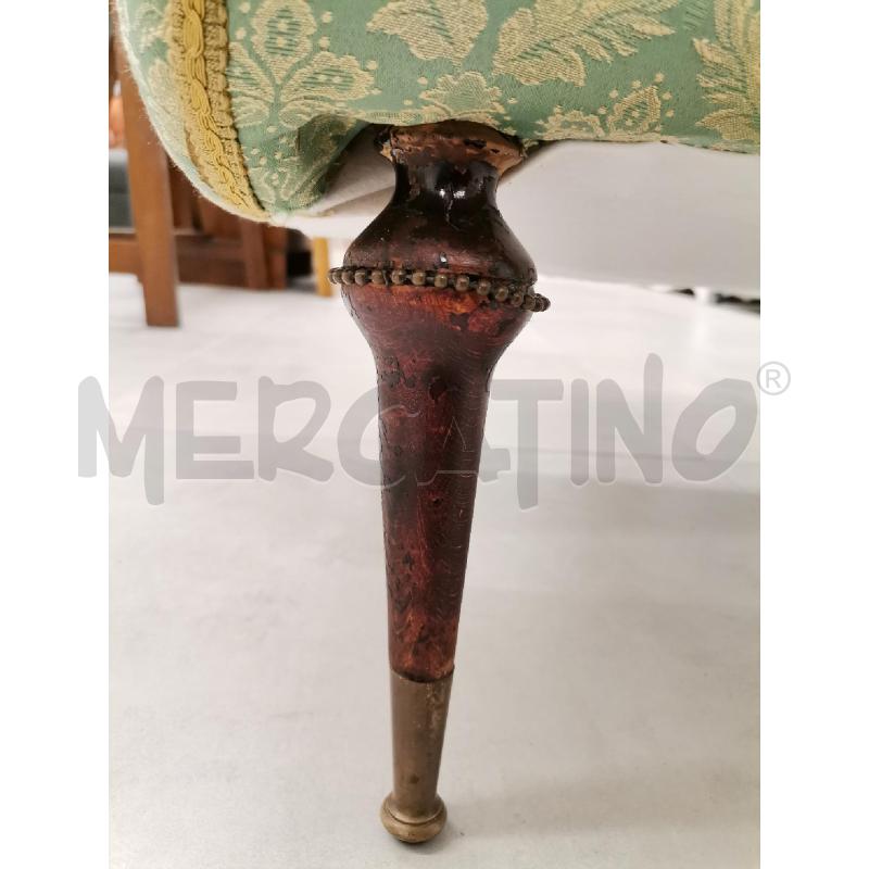 POLTRONA TESSUTO VERDE RICAMATO | Mercatino dell'Usato Roma torrevecchia 5