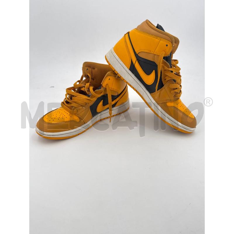 SCARPE U JORDAN GIALLE OCRA SWOOSH NERO  | Mercatino dell'Usato Roma torrevecchia 1