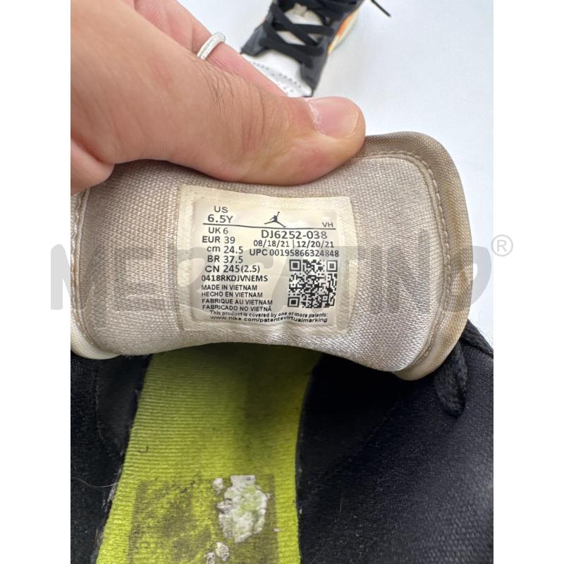 SCARPE U JORDAN NERE EFFETTO ARCOBALENO  | Mercatino dell'Usato Roma torrevecchia 5