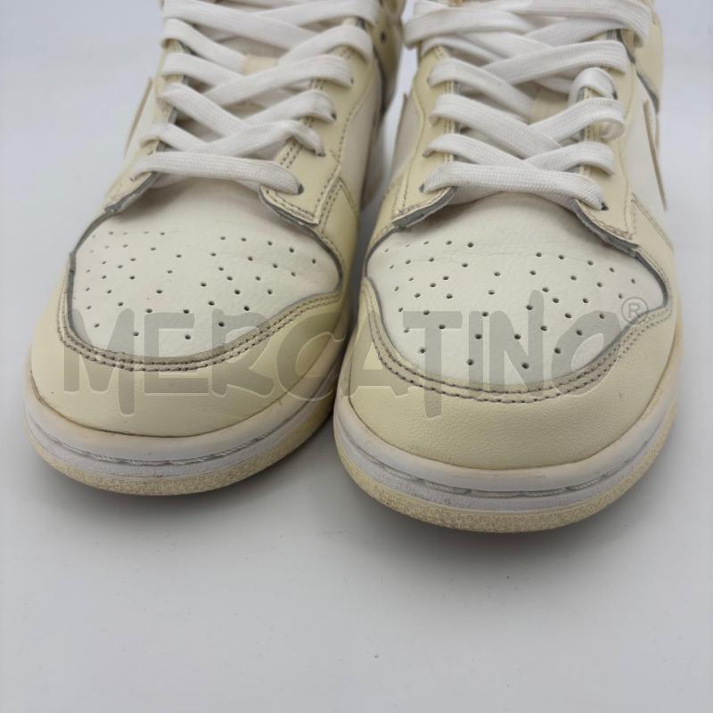 SCARPE U NIKE DUNK BIANCHE GIALLE | Mercatino dell'Usato Roma torrevecchia 3