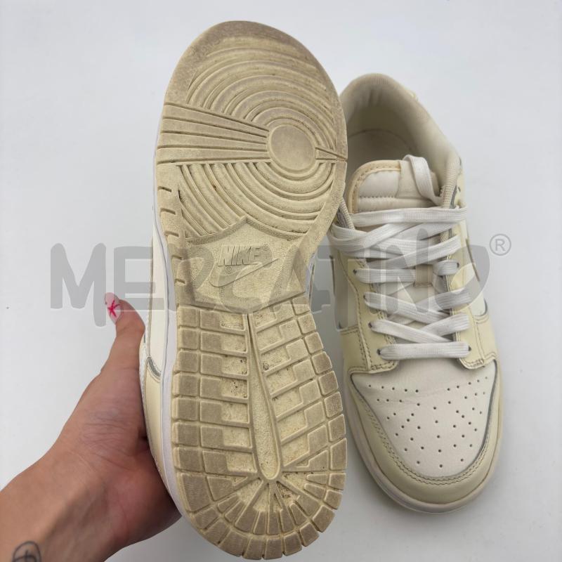 SCARPE U NIKE DUNK BIANCHE GIALLE | Mercatino dell'Usato Roma torrevecchia 4
