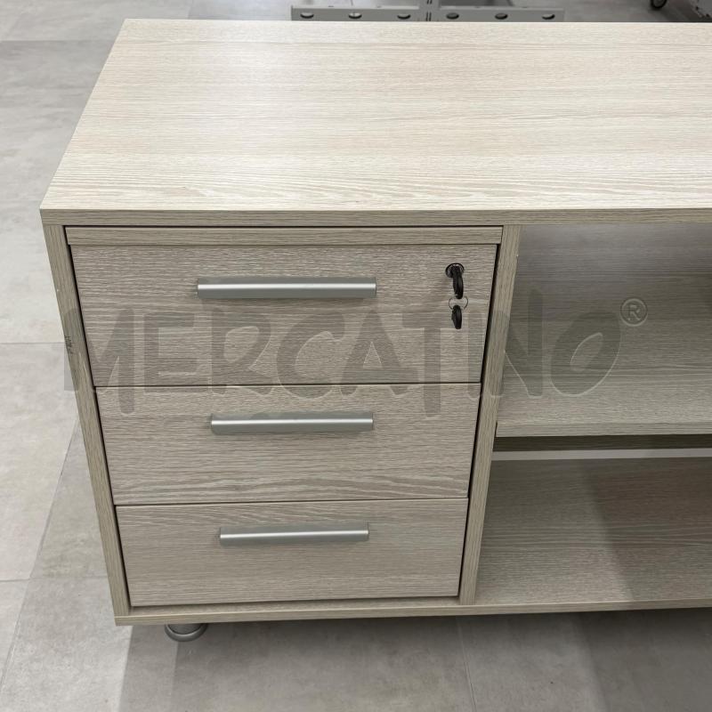 SCRIVANIA ANGOLARE CRISTALLO NERO IMPERFEZIONI | Mercatino dell'Usato Roma torrevecchia 2